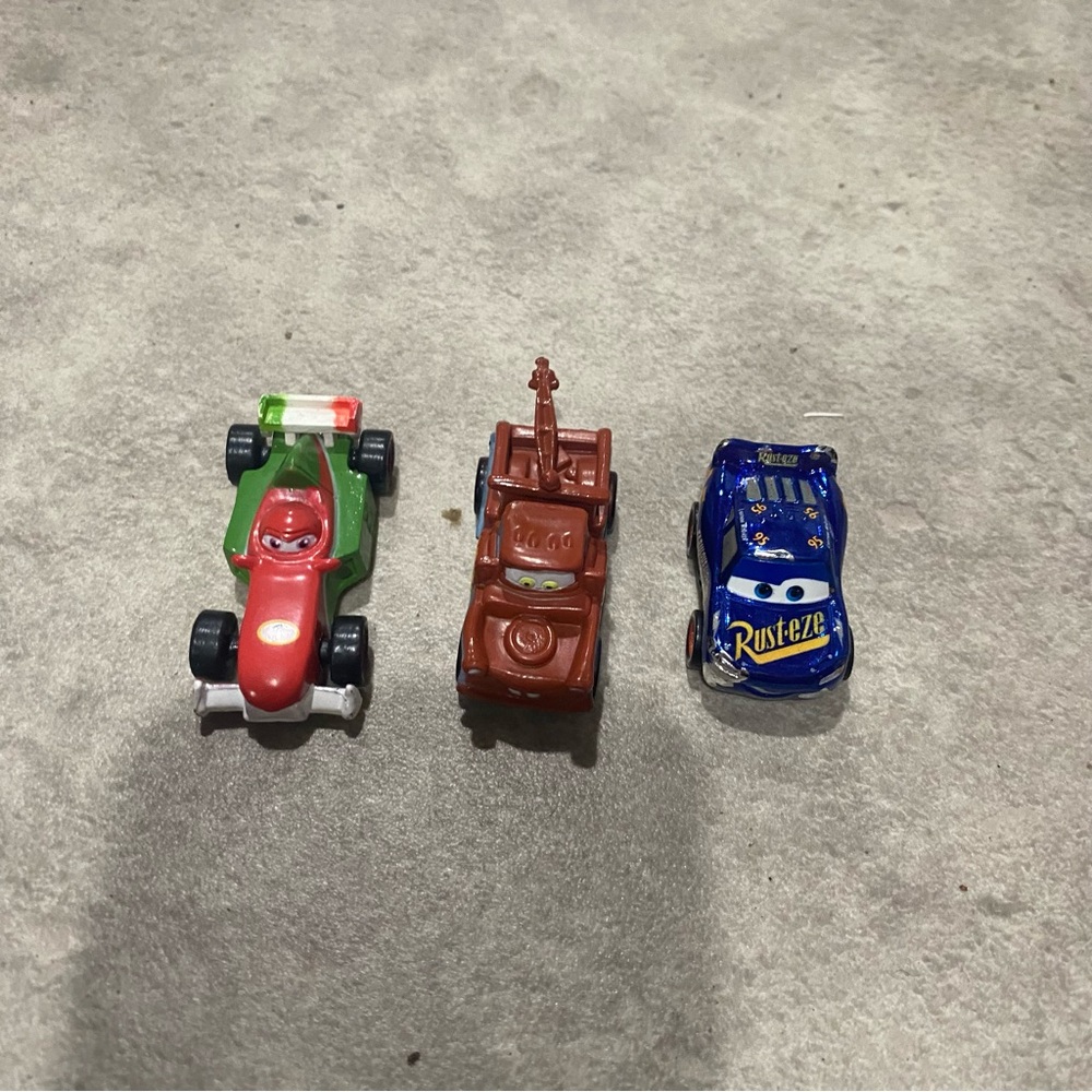 Disney Pixar Cars Minis Lighting McQueen Mater Francesco